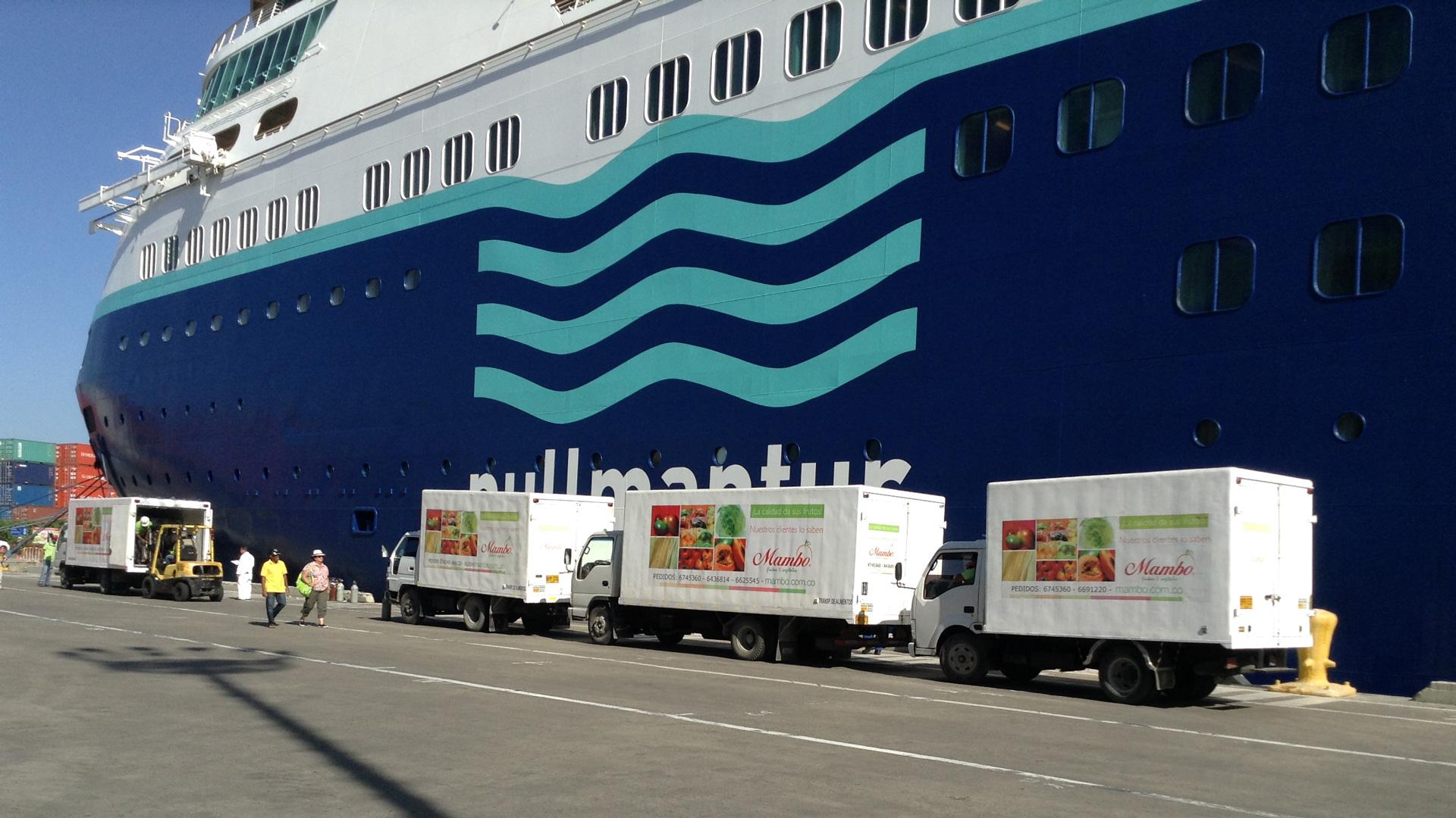 Ship at port - Mambo